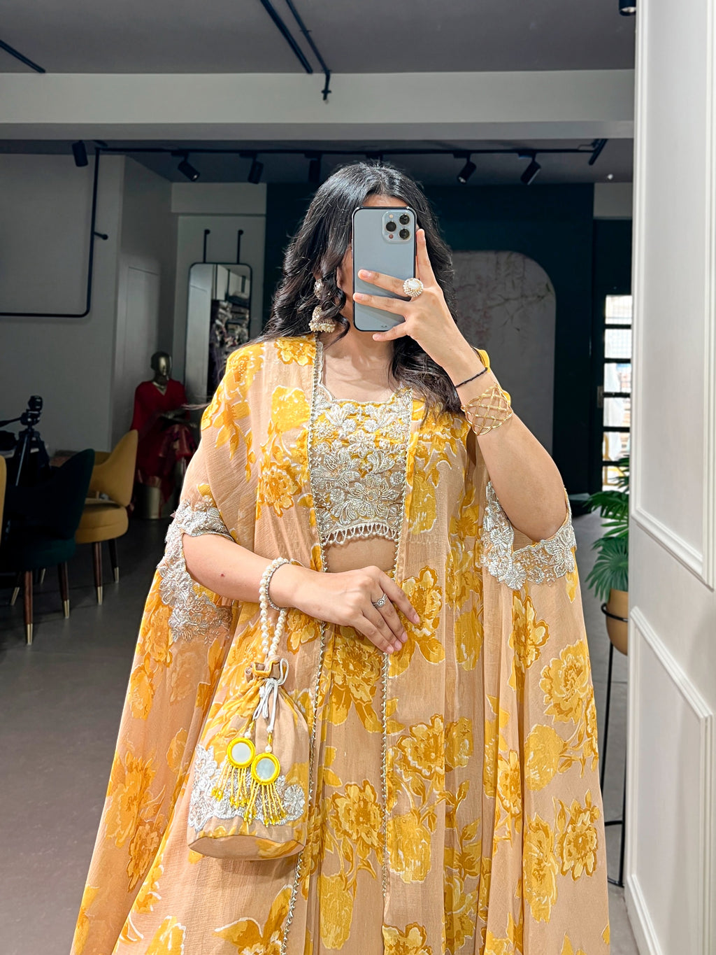 Lehenga blouse with dupatta batwa